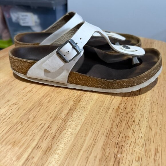 Birkenstock Gizeh Sandal - Women's Size 39 (8-8.5) White - Picture 3 of 3